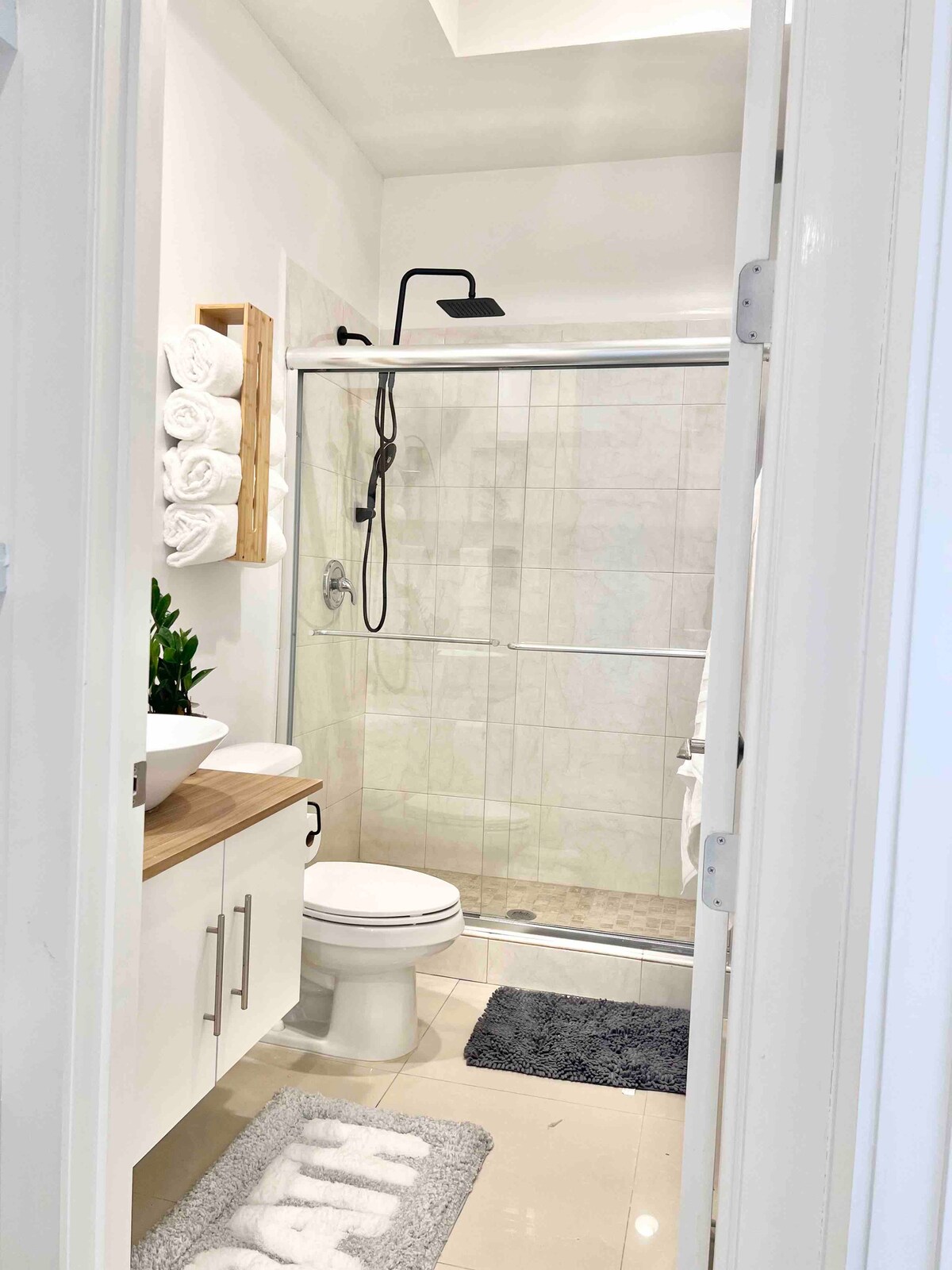 Walk-in shower bathroom